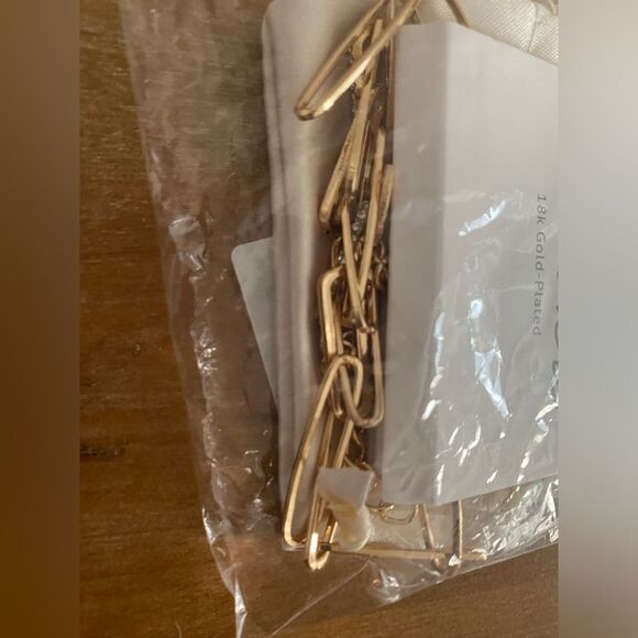 NWT ETTIKA Crystal Paperclip Chain Necklace 18K gold plating jewelry - Picture 4 of 6